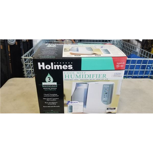 LIKE NEW HOLMES COOL MIST HUMIDIFER
