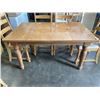 Image 5 : BROYHILL FURNITURE COUNTRY FARMHOUSE DINING TABLE WITH 6 CHAIRS