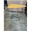 Image 1 : ADJUSTIBLE COUCH DESK