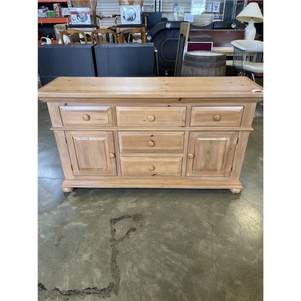BROYHILL FURNITURE SERVING CABINET