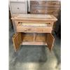 Image 2 : BROYHILL TILE TOP SERVING CABINET
