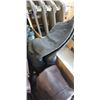 Image 2 : 6 PAIRS OF LADIES LEATHER BOOTS