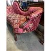 Image 2 : VINTAGE CHAISE SOFA W/ SATIN FLORAL FABRIC, CARVED WOOD