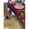 Image 4 : VINTAGE CHAISE SOFA W/ SATIN FLORAL FABRIC, CARVED WOOD
