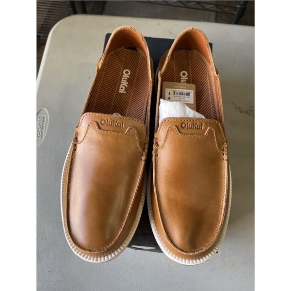 NEW OLUKAI KAKAHA NIA SIZE 9 MENS SHOES. FOX/FOX COLOR