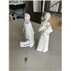 Image 1 : 2 PORCELAIN FIGURINES