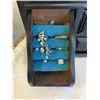 Image 4 : VINTAGE WOOD MUSICAL JEWELRY BOX W/ CONTENTS