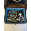 Image 5 : VINTAGE WOOD MUSICAL JEWELRY BOX W/ CONTENTS