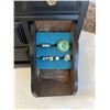 Image 7 : VINTAGE WOOD MUSICAL JEWELRY BOX W/ CONTENTS