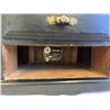Image 9 : VINTAGE WOOD MUSICAL JEWELRY BOX W/ CONTENTS
