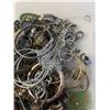 Image 5 : TRAY OF ESTATE JEWELRY