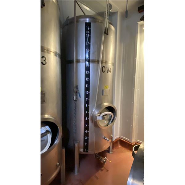 RIPLEY STAINLESS COMMERCIAL 18HLC JACKETED BRIGHT TANK WITH 1800L CAPACITY