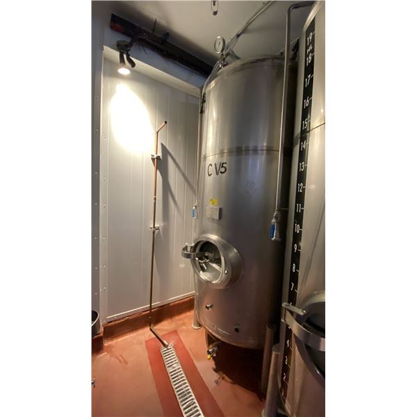 RIPLEY STAINLESS COMMERCIAL 18HLC JACKETED BRIGHT TANK WITH 1800L CAPACITY