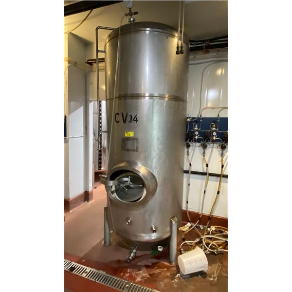 RIPLEY STAINLESS COMMERCIAL 18HLC JACKETED BRIGHT TANK WITH 1800L CAPACITY