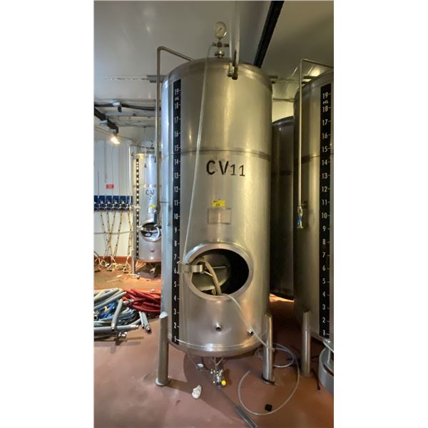 RIPLEY STAINLESS COMMERCIAL 18HLC JACKETED BRIGHT TANK WITH 1800L CAPACITY