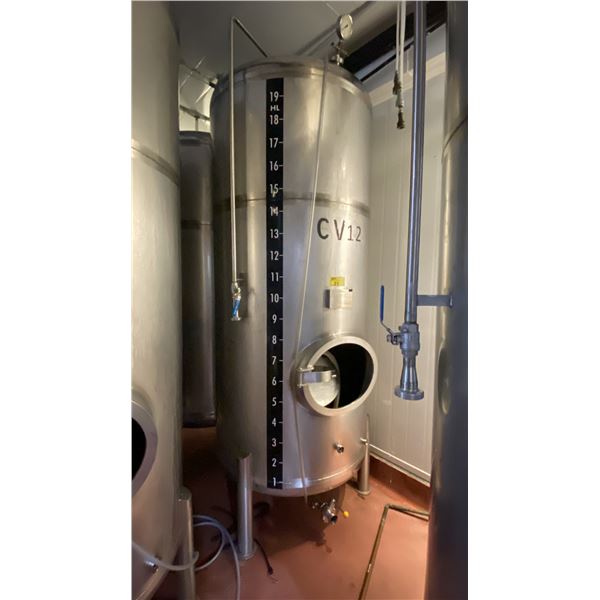 RIPLEY STAINLESS COMMERCIAL 18HLC JACKETED BRIGHT TANK WITH 1800L CAPACITY