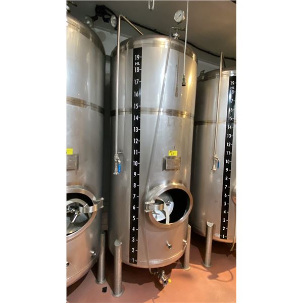 RIPLEY STAINLESS COMMERCIAL 18HLC JACKETED BRIGHT TANK WITH 1800L CAPACITY