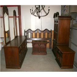 Vintage 5 Pc. Bedroom Set