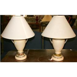 Set of 2 Lamps with Shades