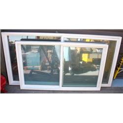 Lot of 2 Windows