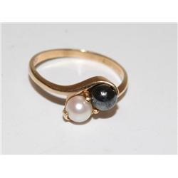 4.00mm White & Black Pearl Hand Made Ladies Ring