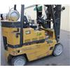 Image 2 : Caterpillar ForkLift 8750lb Capc.