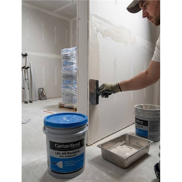 CertainTeed Lite All-Purpose Joint Compound 4