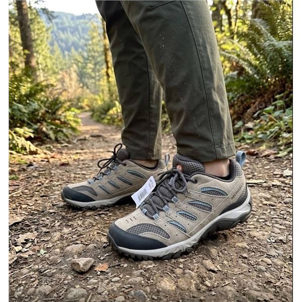 Merrell Women's Terran 5 Shoes Size 6