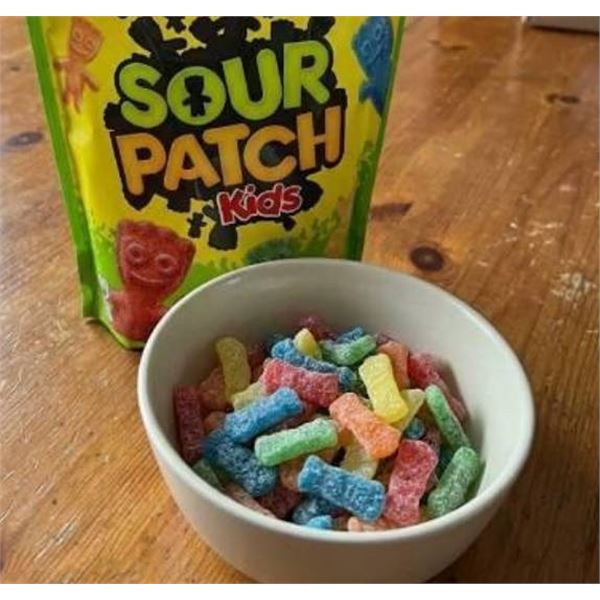 12 Packs Sour Patch Kids Candy 150g Pack