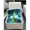 Image 2 : 12 Truly Branded Sunglasses
