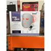 Image 2 : Conair True Glow LED Light Therapy Face Mask