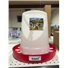 Image 2 : 17LB Poly Hanging Feeder by Farm-Tuff