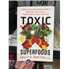 Image 3 : Toxic Superfoods and Sweet Cookbooks