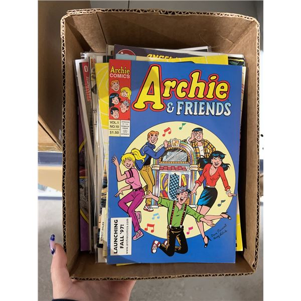 Box lot of assorted Comic Books