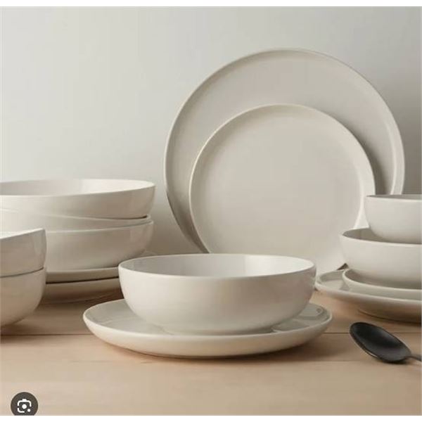 16-Piece Porcelain Dinnerware Set by Safdie