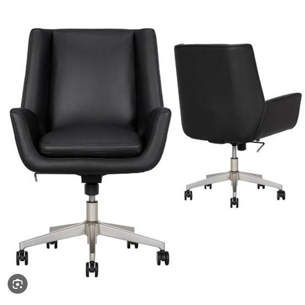 Thomasville mid-back manager chair in black.