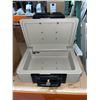 Image 3 : Sentry 1100 Lockable Fire Chest