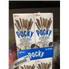 Image 3 : Glico Pocky Cookies & Cream 10 Pack