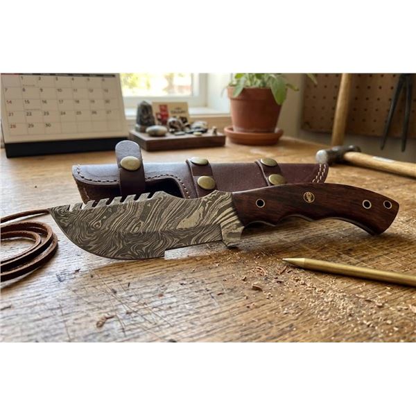 Damascus Steel Knife with Sheath