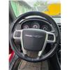 Image 17 : 2012 Chrysler 200 Convertible Red -ESTATE VEHICLE