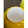 Image 4 : Vintage Pyrex Yellow Nesting Mixing Bowl Set (4)