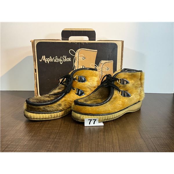 Vintage Maple Leaf Shoe Fur-Lined Winter Boots with Original Box