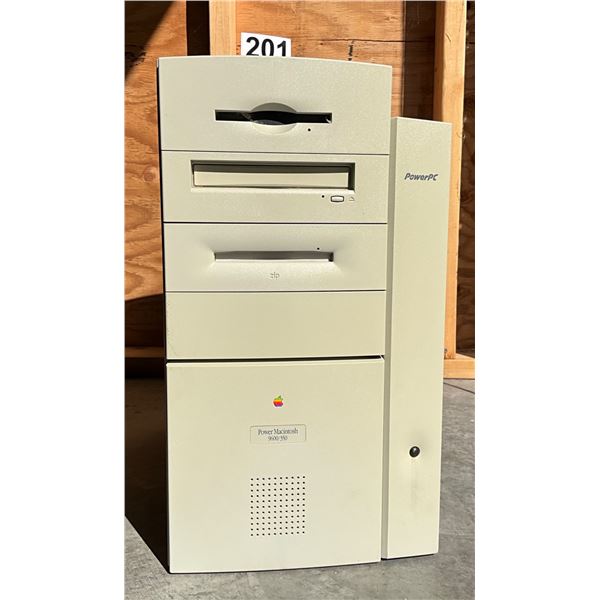Apple Power Macintosh 9600/350 Desktop Computer
