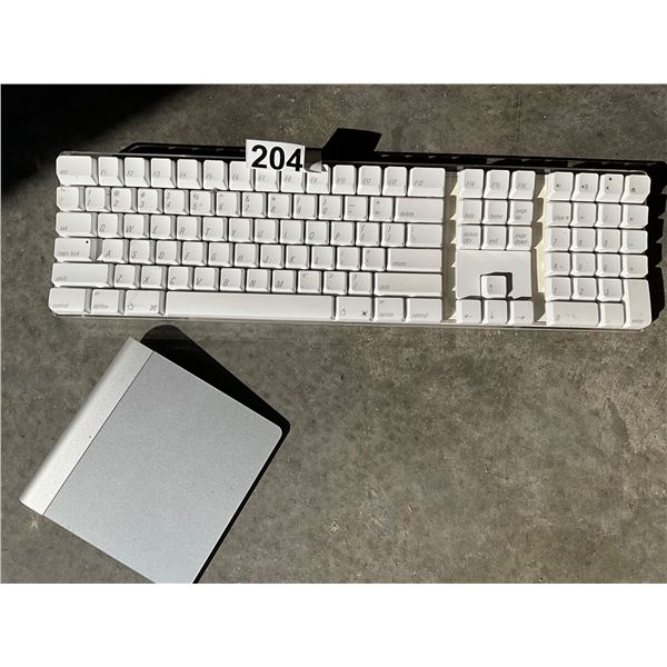 Apple Wireless Keyboard & Magic Trackpad