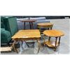 Image 3 : GROUP OF 4 ASSORTED DECORATIVE TABLES