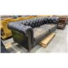 Image 3 : LEATHER BUTTON BACK SOFA (WORN)
