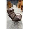 Image 2 : LEATHER EXECUTIVE CHAIR (WORN) WITH OTTOMAN