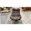 Image 3 : LEATHER EXECUTIVE CHAIR (WORN) WITH OTTOMAN
