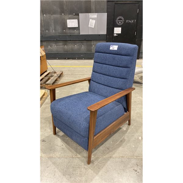 WOOD BASE LOUNGE CHAIR