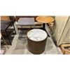 Image 1 : GROUP OF 3 SIDE TABLES